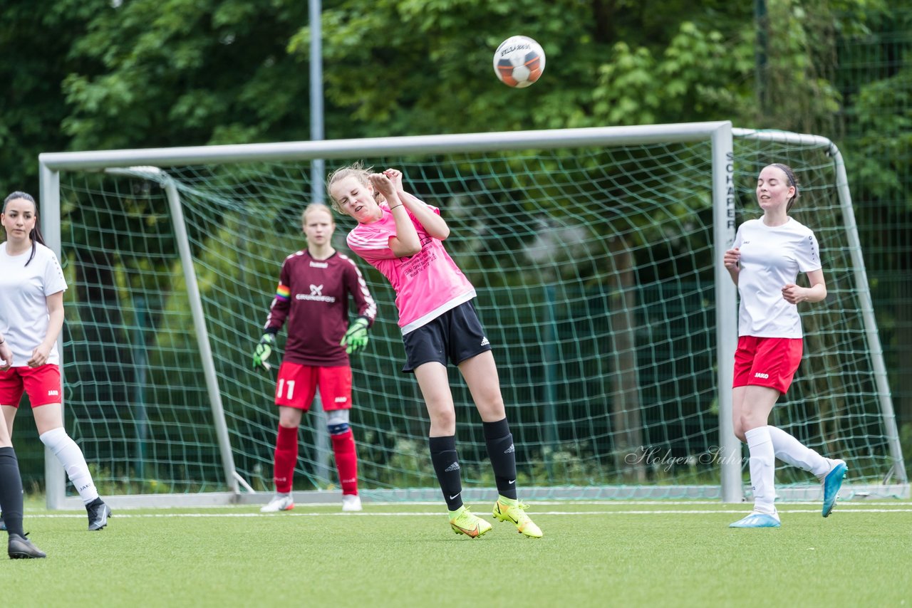 Bild 330 - wBJ SV Wahlstedt - SV Steinhorst/Labenz : Ergebnis: 0:1